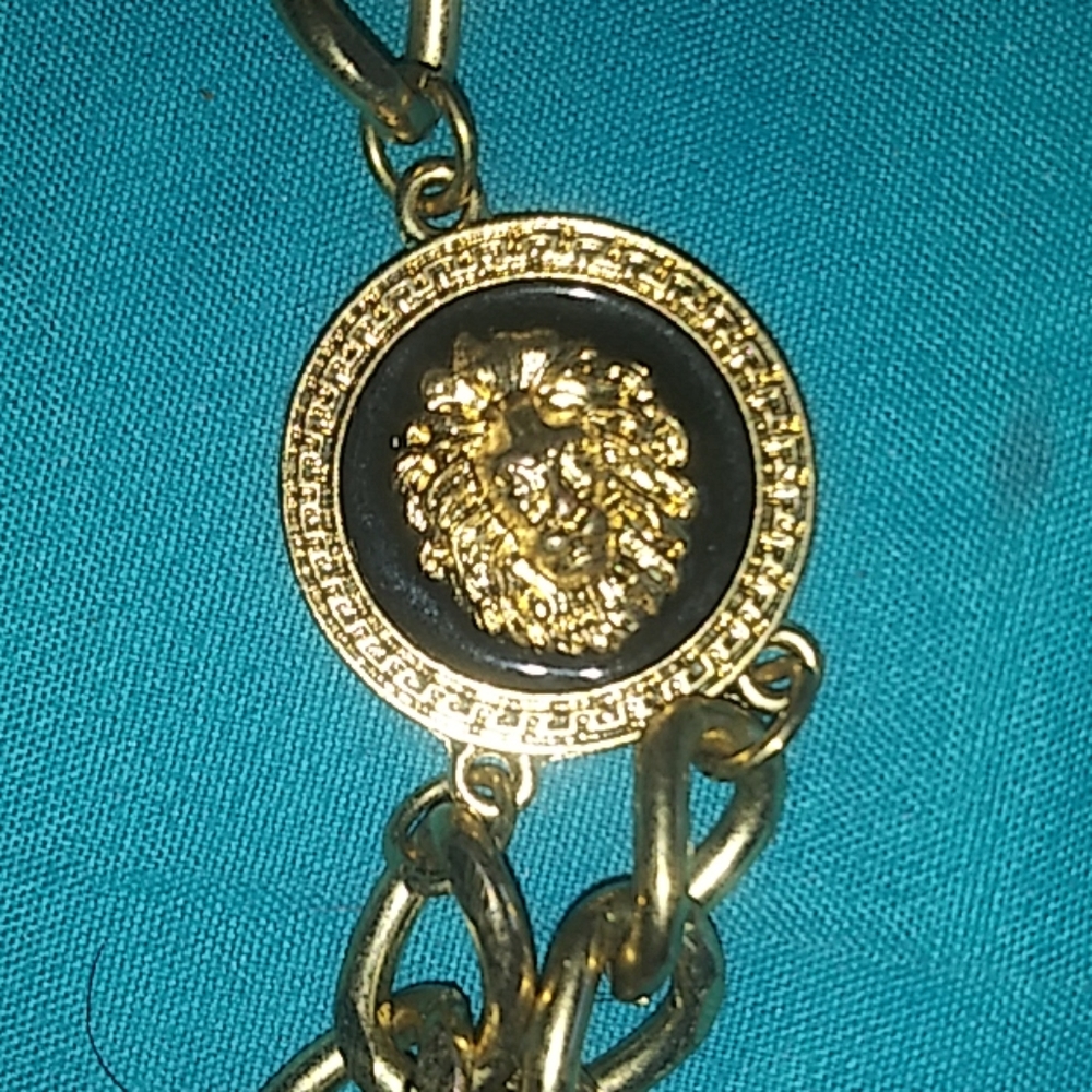 Necklace - Picture 2 of 2